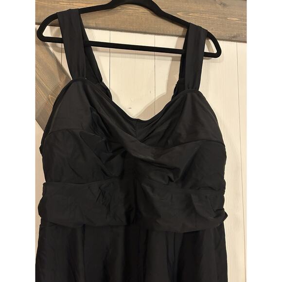 Aqua Eve Thick Strap Black Bathing Suit Tankini Top Size 26W NWT - Picture 1 of 4